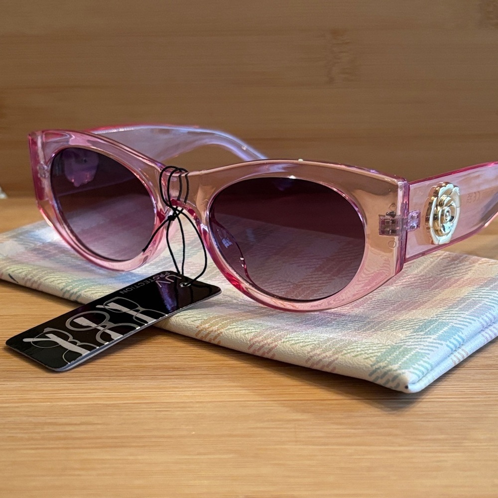 Brand New Shiny Transparent Light Pink Round Cat Eye Sunglasses Flower Accent